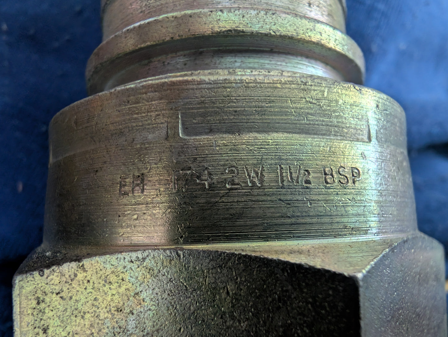 Female 1"1/2 BSP hose tale hydraulic fitting insert - EH 174 2W